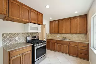 21 W Mayfair Ave, Stockton, CA 95207 - Photo 15