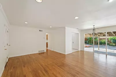 21 W Mayfair Avenue, Stockton, CA 95207 - Photo 9