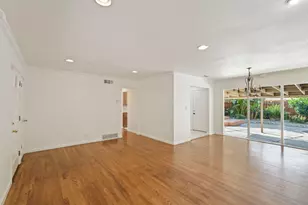 21 W Mayfair Ave, Stockton, CA 95207 - Photo 9