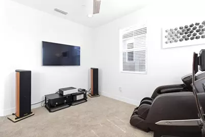 1060 Sagittaria Circle, Rocklin, CA 95765 - Photo 15