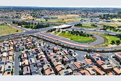 8161 Grisham Way, Elk Grove, CA 95758 - Photo 63