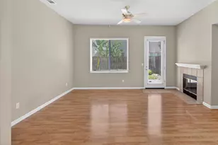 8161 Grisham Way, Elk Grove, CA 95758 - Photo 21