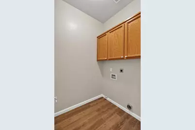 8161 Grisham Way, Elk Grove, CA 95758 - Photo 23