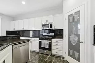 11 Sabre Ct, Sacramento, CA 95835 - Photo 15