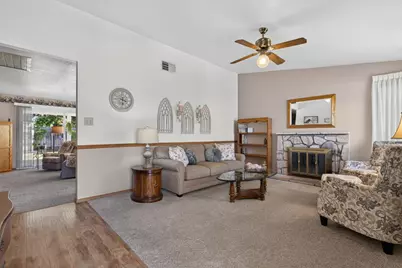 6528 Mossview Way, Citrus Heights, CA 95621 - Photo 3