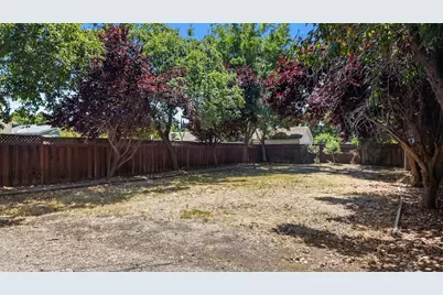 1821 Wall Street, Tracy, CA 95376 - Photo 33
