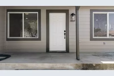 1821 Wall Street, Tracy, CA 95376 - Photo 3