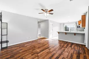 8624 W Wing Dr, Elk Grove, CA 95758 - Photo 5
