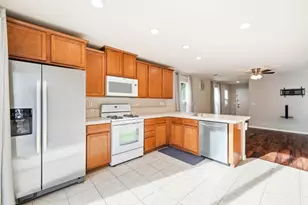 8624 W Wing Dr, Elk Grove, CA 95758 - Photo 11