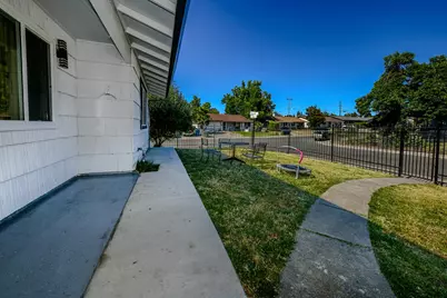 7129 Canaveral Way, North Highlands, CA 95660 - Photo 47