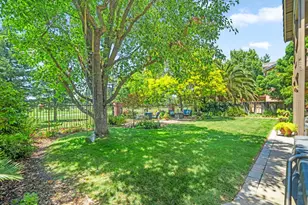 9033 Laguna Lake Way, Elk Grove, CA 95758 - Photo 57