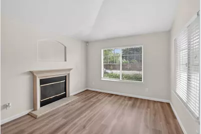 9772 Sand Hollow Way, Elk Grove, CA 95757 - Photo 7