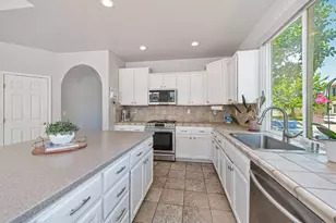 4060 Clarewood Way, Sacramento, CA 95835 - Photo 15