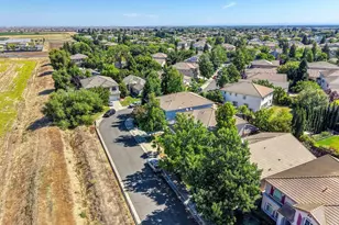 4060 Clarewood Way, Sacramento, CA 95835 - Photo 57