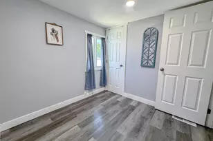 White River Ln, Sacramento, CA 95842 - Photo 15