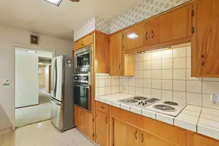 2307 Estate Dr, Stockton, CA 95209 - Photo 11