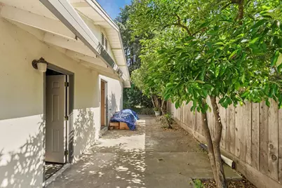 2307 Estate Drive, Stockton, CA 95209 - Photo 35