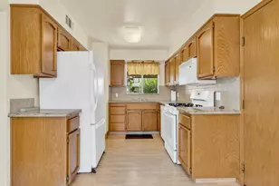 2740 Nordlund Way, Sacramento, CA 95833 - Photo 3
