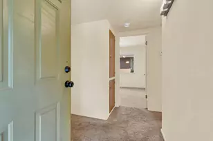 2740 Nordlund Way, Sacramento, CA 95833 - Photo 9