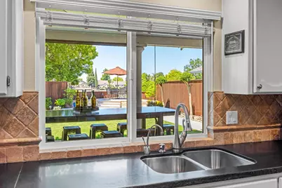 7117 Schooner Court, Stockton, CA 95219 - Photo 9