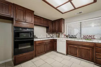 9244 Rogers Road, Sacramento, CA 95829 - Photo 17