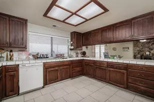 9244 Rogers Rd, Sacramento, CA 95829 - Photo 15