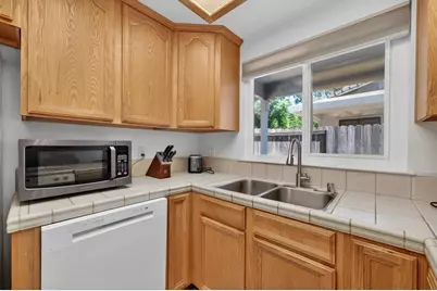 8588 Stratus Drive, Orangevale, CA 95662 - Photo 11