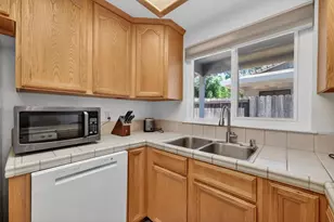 8588 Stratus Dr, Orangevale, CA 95662 - Photo 11