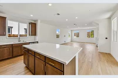 8028 Monkey Flower Way, Sacramento, CA 95832 - Photo 13
