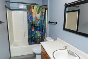 822 E Glenwood, Turlock, CA 95380 - Photo 29