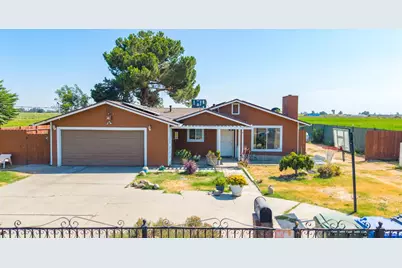 822 E Glenwood, Turlock, CA 95380 - Photo 1