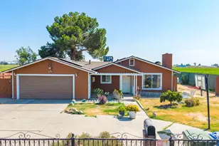 822 E Glenwood, Turlock, CA 95380 - Photo 1