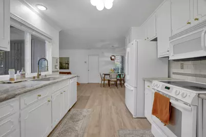 7029 Bridgeport Circle, Stockton, CA 95207 - Photo 13