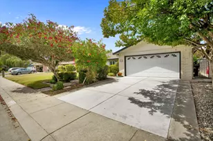 7029 Bridgeport Cir, Stockton, CA 95207 - Photo 3