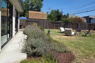 5171 49th St, Sacramento, CA 95820 - Photo 31