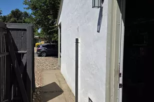5171 49th St, Sacramento, CA 95820 - Photo 27