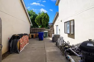 2533 Burlwood Dr, Modesto, CA 95355 - Photo 33