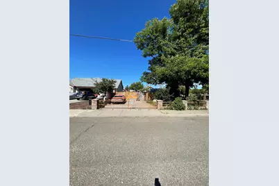 812 E H Street, Oakdale, CA 95351 - Photo 11