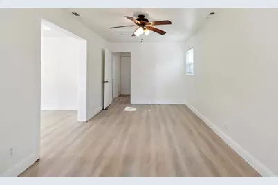2335 Hooke Way, Sacramento, CA 95822 - Photo 11