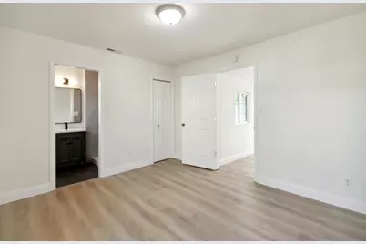 2335 Hooke Way, Sacramento, CA 95822 - Photo 21