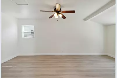 2335 Hooke Way, Sacramento, CA 95822 - Photo 9