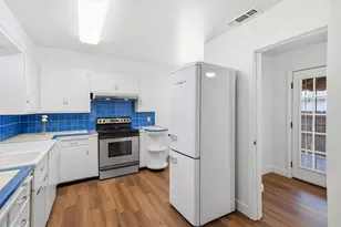 617 45th St, Sacramento, CA 95819 - Photo 11