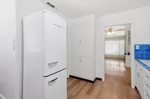 617 45th St, Sacramento, CA 95819 - Photo 15