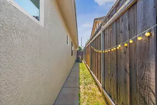 1316 Riverette Dr, Modesto, CA 95351 - Photo 37