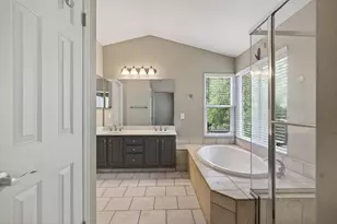 2225 Americana Dr, Roseville, CA 95747 - Photo 29