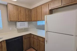 7441 Auburn Oaks Ct, Citrus Heights, CA 95621 - Photo 7