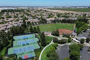 1370 Chestnut Hill Dr, Manteca, CA 95336 - Photo 71