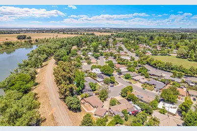 832 Prow Court, Sacramento, CA 95822 - Photo 39