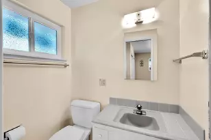 832 Prow Ct, Sacramento, CA 95822 - Photo 25