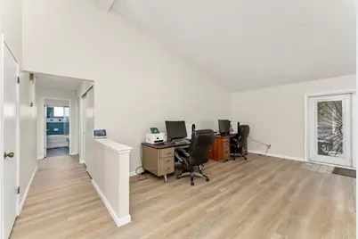 4433 Galbrath Drive, Sacramento, CA 95842 - Photo 17